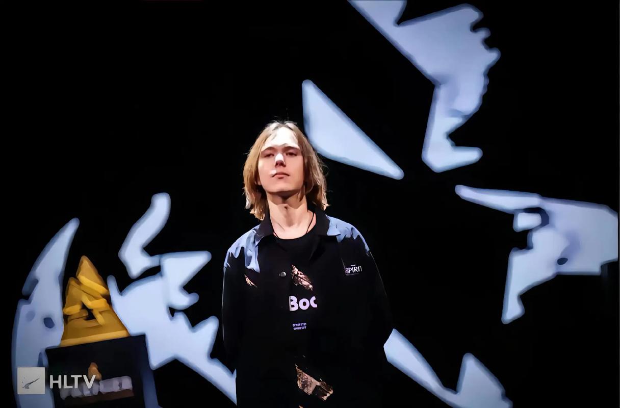 前 LPL 教练Hanyi批评 JD Gaming 教练 cvMax ：你可以BP我...！