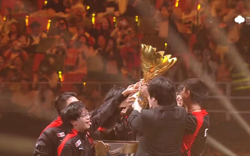 The MongolZ 意外地将 Senzu 放在替补席上;